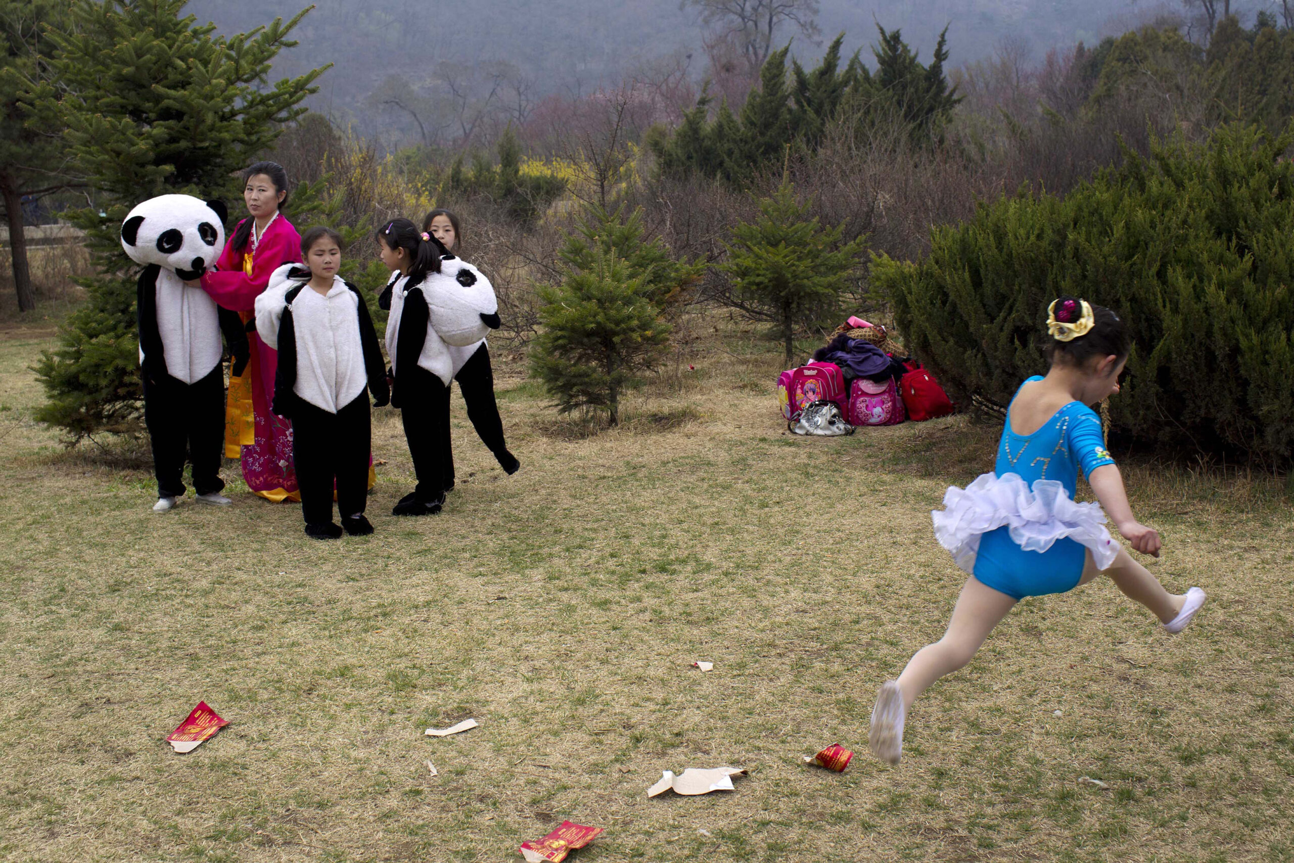 AP/KCNA photo exhibit opens in New York